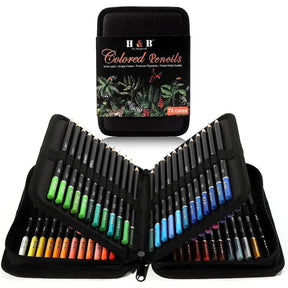 Kit Profissional de Lápis de Arte com 72/120 peças, exibindo a ampla gama de cores Detalhe dos lápis coloridos do kit, mostrando os núcleos macios e as numerações. Artista utilizando os lápis do kit em uma criação artística, destacando a vivacidade das cores. Bolsa de nylon com zíper do kit, ilustrando a organização e portabilidade dos lápis.